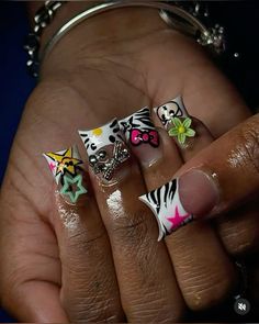 𝘧𝘰𝘭𝘭𝘰𝘸 𝘧𝘰𝘳 𝘮𝘰𝘳𝘦 𝘤𝘶𝘵𝘦 𝘱𝘪𝘯𝘴 ☁️ Chrome Junk Nails, Maxamilist Nails, Classy Birthday Nails, Long Baddie Nails, Long Duck Nails, Duck Nail Designs, Braids Ribbon, Nail Inspo Nail Art, Junk Nails