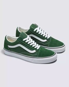 Old Skool Shoe Vans Store, Vans Logo, Color Story, Vintage Vans, Shoe Lace, Color Stories, Fresh Look, Old Skool, Color Theory