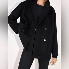 Oversized Coat Zara Outlet, Cut Blazer, Zara New, Oversized Coat, Oversized Blazer, Zara Jackets, Jacket Design, Blazer Buttons, Dressy Casual