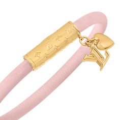 Louis Vuitton Charms, Girlfriend Gifts From Boyfriend, Luxury Bracelet Stack, Pink Accesorios, Pink Girly Things Accessories, Preppy Car Accessories, Bracelets Stack