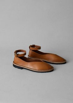 Steve Mono Artisanal Pumps | Tan Recycled Rubber, Leather Care, Cobbler, Mens Sandals, Vegetable Tanned Leather, Shoes Women, Summer 2024, Natural Leather, Tan Leather