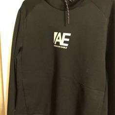 Men’s American Eagle Black Sweatshirt New Without Tags,Size Medium Black Sports T-shirt, American Eagle Hoodies, American Eagle Hoodie, Mock Neck Sweatshirt, Distressed Sweatshirt, Black Grunge, Athletic Sweatshirts, Eagle Black, Red Pullover