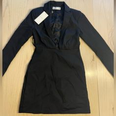 Club L London Black Plunge Neck Strap Detail Blazer Mini Dress Size - Large Us 2 New, With Tags Still On Runs Big, For Bigger Chest Girls Black V-neck Blazer Dress For Office, Black V-neck Blazer Dress For Evening, Black V-neck Blazer Dress For Night Out, Black V-neck Blazer Dress For Date Night, Fitted Formal Dresses With Open Front, Fitted Black Blazer Dress For Night Out, Fitted V-neck Blazer Dress For Date Night, Black Fitted Dress With Open Front, Fitted Long Sleeve Blazer Dress For Going Out