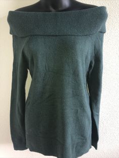 GAP Off The Shoulder Ribbed Sweater Dark Green XS X-small NEW NWT. Lovely ribbed knit fold-over off the shoulder sweater. Wear it off both shoulders or just one. Very pretty Deep green color! Condition is "New with tags". Shipped with USPS First class Mail. Casual Ribbed Off-shoulder Top For Fall, Winter Long Sleeve Casual Off-shoulder Top, Casual Long Sleeve Off-shoulder Top For Winter, Casual Green Off-shoulder Top, Gap Knit Sweater For Fall, Green Off-shoulder Tops For Fall, Solid Stretch Off-shoulder Sweater, Stretch Off-shoulder Top For Winter, Solid Fall Off-shoulder Sweater