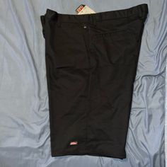 Brand New! Men Genuine Dickies Essential Work Shorts Size 42 Black/Black Relaxed Fit 13” Inseam Perfect Bundle Item Classic Black Cotton Work Pants, Fitted Black Cotton Work Pants, Black Cotton Work Pants, Black Pants For Workwear, Short Length, Black Cotton Shorts With Short Inseam, Black Workwear Pants With Short Leg, Black Short Leg Bottoms For Work, Black Short Leg Pants For Work, Black Short-leg Pants For Workwear