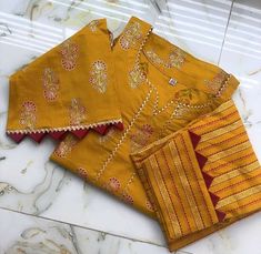 Short Kameez Designs, Cotton Dress Design, Short Kameez, Kameez Design, Heels Ideas, Girls Dresses Sewing, Lace Dress Design, Kameez Designs, Simple Kurta Designs