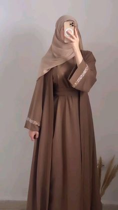 Borka Design, Simple Abaya Designs, Design Sustainability, Abaya Design, Modest Dresses Fashion, Stylish Short Dresses, Mode Abaya, Modest Dresses Casual, Personal Identity