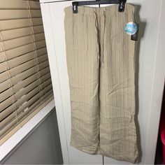 Nwt Inc Beach Beachcomber Striped Linen Pants. Size 14. 100% Linen. B Beige Full-length Beach Bottoms, Beige Full-length Bottoms For Beach, Full-length Beige Bottoms For Beach, Beige Full-length Bottoms For The Beach, Vacation Beige Straight Leg Bottoms, Beige Straight Leg Bottoms For Vacation, Beige Full Length Bottoms For Vacation, Beige Straight Leg Pants For Vacation, Beige High Waist Pants For Beach Season