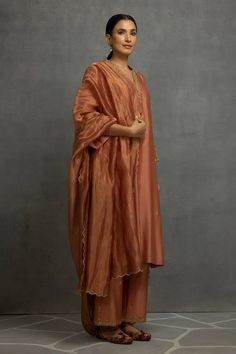 Light brown kurta with sequin and thread embroidery. Paired with a pant and scallop trimmed dupatta. - Aza Fashions V Neck Kurta, Kurta Pant Set, Kurta With Pants, Thread Embroidery, Fashion App, Pant Set, Embroidered Silk, Set For Women, Aza Fashion