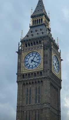 the big ben clock tower towering over the city of london