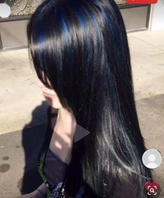 Blue Draculaura Hair, Black Hair With Purple Streaks, Blue Hair Streaks, Mane Magic, Midnight Blue Hair, Blue Hair Aesthetic, Two Tone Hair