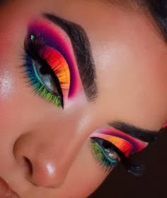 Eye Makeup For Almond Eyes, Makeup For Almond Eyes, False Lashes Natural, Crazy Eye Makeup, Rainbow Eye Makeup, Summer Hair Color Ideas, Pretty Rainbow, Bold Eye Makeup