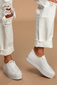 Keds Platform Sneakers, Platform Keds, Keds Triple Up, White Sneakers Outfit, Classy Fall Outfits, White Platform Sneakers, White Hardware