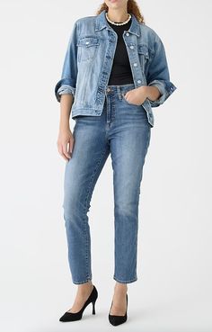 Top 10 Best Jeans for a Pear Shaped Body You Need in Your Closet - MY CHIC OBSESSION Jeans Pear Shape, Best Jeans For Pear Shape, Jeans For Pear Shape, Jeans For Pear, Pear Body Shape Outfits, My Chic Obsession, Pear Body, Pear Body Shape, American Jeans