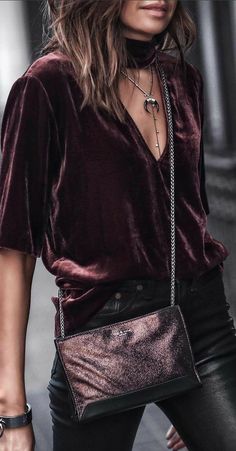 #clarksconsulting #imageconsultant #imageconsulting #womensfashion #fashion #style #stylish #fashionista #ootd #stylingtips #fallfashion #winterfashion #velvet Plum Velvet, Birkenstock Outfit, Mode Hippie, Mode Boho, Cooler Look, Velvet Top, Winter Mode, 가을 패션