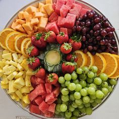 An assortment of fresh summer fruits. Iran Food, Veggie Tray, Fruit Platter, Food Videos Cooking, Fruit Recipes