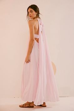 Free People Extratropical Maxi Dress, Beach Bliss Maxi Dress Free People, Breezy Pink V-neck Maxi Dress, Pink Breezy V-neck Maxi Dress, Pink V-neck Maternity Maxi Dress, Pink Chalk, Simple Sandals, Style Maxi Dress, Off Duty