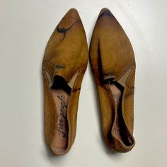 Lovely Flats For Work Or Just A Casual Look With Jeans.Nwot Flats For Work, Free People Shoes, Flat Color, Casual Look, Tan Brown, Flat Shoes Women, Loafer Flats, Casual Looks, Free People