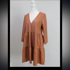 New With Tags Size Small Color Brown Tiered Faux Leather Dress Any Questions Please Ask Zara Brown Mini Dress For Day Out, Zara Brown V-neck Mini Dress, Bodycon Tshirt Dress, Short Satin Dress, Zara Mini Dress, Zara Black Dress, Eyelet Lace Dress, High Low Midi Dress, Geometric Print Dress