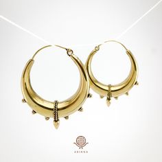 Chunky brass hoop earrings. Product details These beautiful tribal hoop earrings are made of brass, they are nickel-free and hypoallergenic. They don't get rusty. We have 3 Different sizes for these earrings Weight and size: Small - 2.8 grams - 30 mm length - 19 mm wide Medium - 6 grams - 41 mm length - 35 mm wide Large - 10 grams - 55 mm length - 45 mm wide These earrings are perfect gifts for your loved ones. Brass is an alloy of copper and zinc, unlike gold is a metal that can oxidize, that's Handmade Brass Small Hoop Huggie Earrings, Unique Brass Hoop Earrings, Small Hoop Brass Cartilage Earrings, Unique Small Hoop Earrings For Festivals, Festival Hoop Earrings, Brass Hoop Earrings For Festivals, Handmade Brass Hoop Huggie Earrings, Festival Brass Hoop Plug Earrings, Small Hoop Brass Earrings