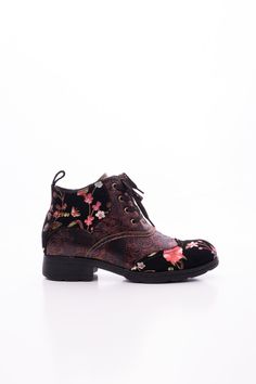 Take your stomping game to a whole new level with these wild Soffia Jordie Floral Embossed Leather Combat Boots! Perfect for wearing to a punk rock show or just for kicking around town, they'll be sure to make a colorful statement. Get your floral (and rebellious) on! 1.18" heel 3.2" shaft 10.5'' circumference Zip & Lace-up closure Leather upper Leather lining Leather midsole Leather insole Rubber sole Leather Combat Boots, A Punk, Reindeer Headband, Daily Dress, Dress Jewelry, Online Gifts, Blue Cream, Punk Rock, Shoe Shop