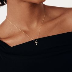 1- D E S C R I P T I O N Delight in the timeless elegance of our 14K Solid Gold Diamond Cross Pendant Necklace. This exquisite piece, adorned with sparkling diamonds on a beaded cross, serves as a beautiful testament of faith. Ideal for gifting on special days like baptisms, this real gold necklace is a symbol of devotion that women will cherish. This Christian jewelry piece is a standout choice for spiritual celebrations. 2- P R O D U C T ∙  F E A T U R E S * Gold material: 14k solid gold * Gol Classic Cross Pendant Jewelry For First Communion, Elegant Yellow Gold Necklace For Baptism, Elegant Jewelry For First Communion, Elegant 14k Gold-filled Cross Pendant Necklace, Elegant 14k Gold Filled Cross Jewelry, Dainty 14k Gold Jewelry For Baptism, Elegant Sterling Silver Jewelry For First Communion, 14k Yellow Gold Necklace For First Communion, Elegant Cross Pendant Jewelry For Baptism