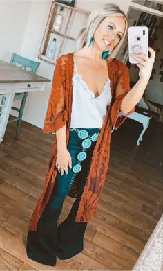 Lace Kimono Outfit, Outfit Ideas 2023, Look Boho Chic, Southern Outfits, Fest Outfits, Western Wear Outfits, Cute Country Outfits