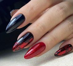 Red Black Nails, Kutek Disney, Unghie Sfumate, Nagellack Trends, Diy Acrylic Nails, Beauty Nails Design, Black Nail Designs, Black Nail, Oval Nails