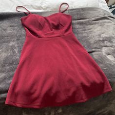 Size Medium - Perfect For Tailgates Game Day Dress - Don’t Think I Ever Wore It Because It Didn’t Fit My Smaller Bust Has Lining And Nice Material For Forever 21. Looks Brand New Tag For Exposure Verge Girl Urban Outfitters Solid Color Lined Mini Dress For Date Night, Fitted A-line Burgundy Mini Dress, Red Casual Mini Dress With Sweetheart Neckline, Forever 21 Spaghetti Strap Mini Dress For Date Night, Forever 21 Lined Mini Dress, Forever 21 Fitted Dress With Spaghetti Straps, Forever 21 Spaghetti Strap Dress For Date Night, Forever 21 Fitted Mini Dress With Spaghetti Straps, Forever 21 Fitted Mini Dress Lined