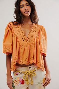 Boho Top Outfit, Boho Tops For Women, Top Spring Outfits, Feminine Tops, Slouchy Jeans, Coral Top, Free People Blouse, Feminine Top, Eyelet Top