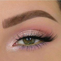 Light Pink Eyeshadow, Rosa Make-up, Pink Eye Makeup Looks, Make Up Designs, Pink Eyeshadow Look, Pink Eye Makeup, Cat Eye Makeup, Eye Makeup Pictures