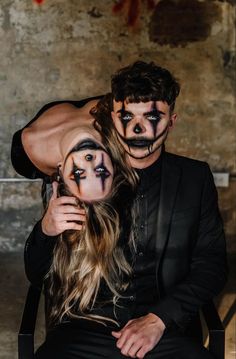 Scary Couples Halloween Costumes, Spooky Makeup, Creepy Halloween Costumes, Halloween Parejas, Halloween Photography