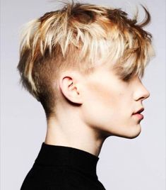 Hairstyles 2023 Short Hair, Punk Pixie Haircut, Short Hairstyles 2023, Brunette Shades, Easy Short Hairstyles, Buzzed Hair Women, Medium Length Haircuts