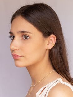 Modern Single Pearl Earring For Everyday, Trendy Single Pearl Earring For Everyday, Elegant Hoop Ear Cuff For Everyday, Elegant Everyday Hoop Ear Cuff, Minimalist White Ear Cuff, Minimalist Everyday Pearl Huggie Earrings, Minimalist Everyday Huggie Pearl Earrings, Everyday Minimalist Huggie Pearl Earrings, Minimalist Huggie Pearl Earrings