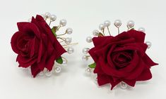 These beautiful red rose hair pins,they are small,lightweight and simple beautiful bridal pin, listing for one hair pin Thank You For Visiting!! Wedding Flowers Hair, Red Wedding Hair, Red Hair Accessories, Hair Clip Wedding, Bridal Hair Pin, Rose Hair Clip, Beautiful Red Roses, Bridal Hair Clip, Wedding Hair Clips