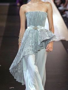 Haute Couture Details, Gown Inspiration, Fancy Dresses Long, Stylish Party Dresses, Formal Party Dress, Indian Fashion Dresses, Teenage Fashion Outfits