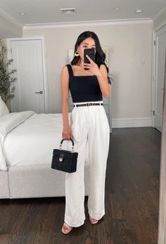 White Outfit Casual, White Linen Pants Outfit, Cream Blanket, Pants Outfit Work, Black Pants Outfit, Brunch Outfits, Linen Pants Outfit, White Pants Outfit, Summer Pants Outfits