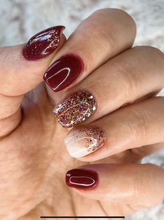 Autumn Manicure Fall Nails Ideas 2022, Nail Ideas Dip Powder Fall, Fall Nail Sparkle Designs, Sparkle Fall Nail Designs, Short Fall Wedding Nails, Winter 2023 Short Nails, September Birthday Dinner Ideas, Fall Nails 2023 Trends Red, Dip Nail Ideas Fall 2022