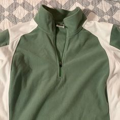 Size Medium Pullover Fleece, Brand New Never Worn. Too Long For Me Personally. Best Offer! White Long Sleeve Fleece Jacket For Sports, White Long Sleeve Sports Fleece Jacket, The North Face Sporty Fleece Sweatshirt, The North Face Fleece Sweatshirt Sporty Style, Casual The North Face Half-zip Outerwear, Casual Half-zip Outerwear By The North Face, White Fleece Sports Jacket For Fall, White Fleece Jacket For Fall Sports, Sporty White The North Face Outerwear