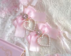 Romantic baby pink satin hair bow , alligator hair clip , rhinestone pearl bow , luxury kawaii pastel princess accessories ♡ bow width approx 7cm ♡ Alligator clip Pink Princess Aesthetic, Princess Accessories, Pastel Princess, Kawaii Valentine, Hair Tool Set, Satin Hair Bow, Valentines Accessories, Christmas Hair Accessories, Alligator Hair Clip