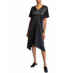 Eileen Fisher V-Neck Asymmetric Hem Satin Black Dress Size M Color: Black Condition: New Without Tags Retail Price: $378 Features: V-Neck Short Sleeves Pullover-Style Asymmetric Hem Lined 100% Recycled Polyester Machine Wash Imported Shaped Fit Approx. Measurements/Flat: Bust: 21" Length: 50.5" Waist: 21.5" Hips: 26.5"" *Ships Same Or Next Business Day. *Pet And Smoke-Free Environment. Chic Asymmetrical V-neck Evening Dress, Sleek Bias Cut V-neck Dress, Sleek V-neck Bias Cut Dress, Modern V-neck Dresses For Daywear, Sleek V-neck Bias Cut Midi Dress, Chic Asymmetrical High-low Evening Dress, Chic High-low Hem Asymmetrical Evening Dress, Casual Midi Dress With High-low Hem For Evening, Sleek V-neck Spring Dresses