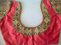 Simple Maggam Work Blouse, Simple Maggam Work, Work Blouse Designs, Patch Work Blouse Designs, Cotton Blouse Design, Maggam Work Blouse, Cutwork Blouse Designs, Blouse Back, Patch Work Blouse