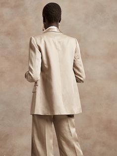 Classic Linen Pantsuit For Formal Occasions, Chic Linen Business Suits, Elegant Linen Pantsuit For Formal Events, Elegant Linen Pantsuit For Formal Occasions, Tailored Linen Classic Pantsuit, Elegant Linen Suits For Fall, Classic Linen Pantsuit For Spring, Elegant Linen Fall Suits, Classic Spring Linen Pantsuit