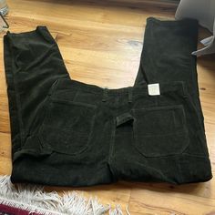 36x32 Brand New And A Rare Find Casual Corduroy Pants With Welt Pockets, Corduroy Bottoms With Patch Pockets, Corduroy Straight Leg Bottoms With Patch Pockets, Green Corduroy Bottoms With Pockets, Utility Corduroy Straight Leg Bottoms, Utility Style Corduroy Straight Leg Bottoms, Corduroy Straight Leg Utility Bottoms, Utility Corduroy Cargo Pants, Corduroy Jeans With Tapered Leg