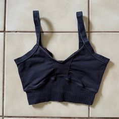 New Without Tags! Only Tried On. So Cute Just Wrong Size For Me. Color Is Washed Black Black Cotton Sports Bra With Built-in Bra, Black Crop Top Activewear With Built-in Bra, Black Activewear Crop Top With Built-in Bra, Supportive Cotton Workout Crop Top, Black Cotton Sports Bra For Summer, Black Seamless Crop Top Activewear, Black Scoop Neck Crop Top For Gym, Cotton Bra-friendly Crop Top For Workout, Fitted Cotton Sports Bra With Seamless Construction