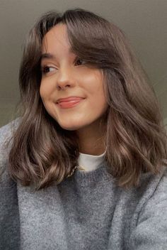 Bob With Curtain Bangs And Highlights, Front Layers Shoulder Length Hair, Round Lob Haircut, Short Layered Hair With Curtain Bangs Brunette, Haircuts For Blonde Hair Short, Short Layered Textured Hair, Professional Bob Hairstyles, Curtain Bangs Armpit Length Hair, Haircuts To Make Fine Hair Look Thicker