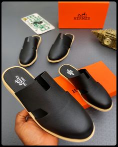 Dansiki Styles Men, Handmade Leather Shoes Pattern, Palm Shoes, Half Shoe, Latest African Wear For Men, African Wear For Men, Sandals Ideas, Stylish Shirts Men