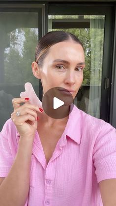 Kasey Dixon on Instagram: "BEAUTY \ learn how-to GUA SHA with me! I’m by no means an expert but y’all have been asking about my routine SO let’s lift and de-puff the face💁🏻‍♀️ I start by opening up my lymphatic system and using my favorite oil on my face for easier gliding of the stone! Watch to see my steps starting at my jaw line and working my way up! Repeat on both sides of the face👇🏻
+ 10 up jaw & down neck
+ 10 up mid face & down neck 
+ 10 up cheek bone 
+ 10 under eye (light pressure)
+ 10 eye lid (light pressure)
+ bring all fluid down the face & neck
+ 10 forehead
+ 10 between brows 

Save this video and do it along with me!🙋🏻‍♀️

Since stoping Botox 9 months ago as it didn’t align with my non-toxic life, I’m down to try all the natural thangssss! It by no means is a replac Gua Sha Stone, Eye Gel Pads, Gua Sha Massage, My Routine, Jaw Line