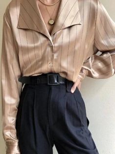 40s Mode, Outfit Elegantes, Model Pose, Chique Outfits, Elegante Casual, Korean Fashion Trends, Korea Fashion, Look Vintage