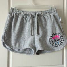 Never Worn Bottoms With Built-in Shorts For Vacation Leisure, Casual Bottoms With Built-in Shorts For Vacation, Summer Bottoms For Leisure At Beach Season, Summer Bottoms For Leisure During Beach Season, Summer Leisure Bottoms For Beach Season, Vacation Leisure Bottoms With Pockets, Leisure Bottoms With Pockets For Vacation, Casual Athletic Shorts For Spring Vacation, Casual Vacation Shorts For Leisure